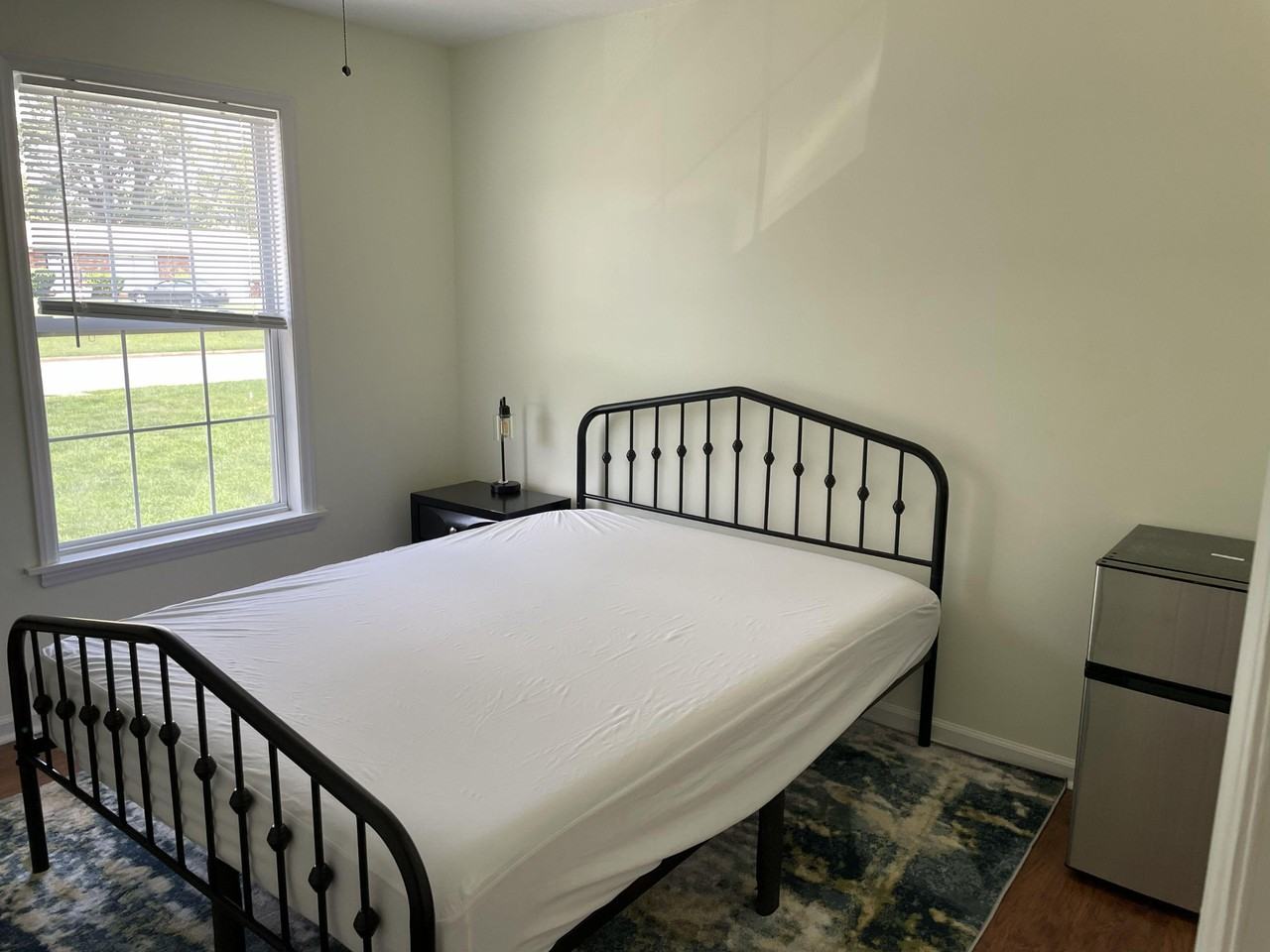 Crestview Dr - Photo 3 of 11