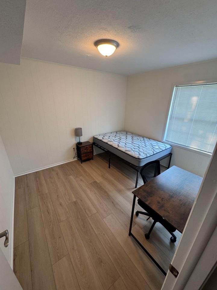 Gambrel Dr - Photo 2 of 6