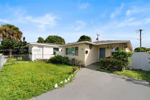 featured image of 1032 18th St #0