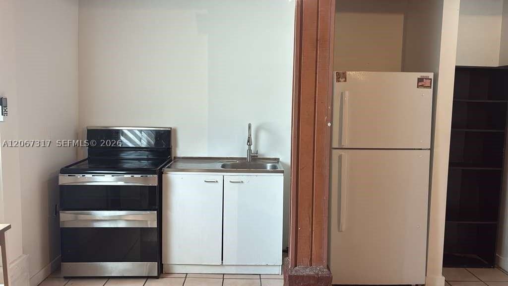 5950 NW 114th St- Efficiency 1 - Photo 2 of 5