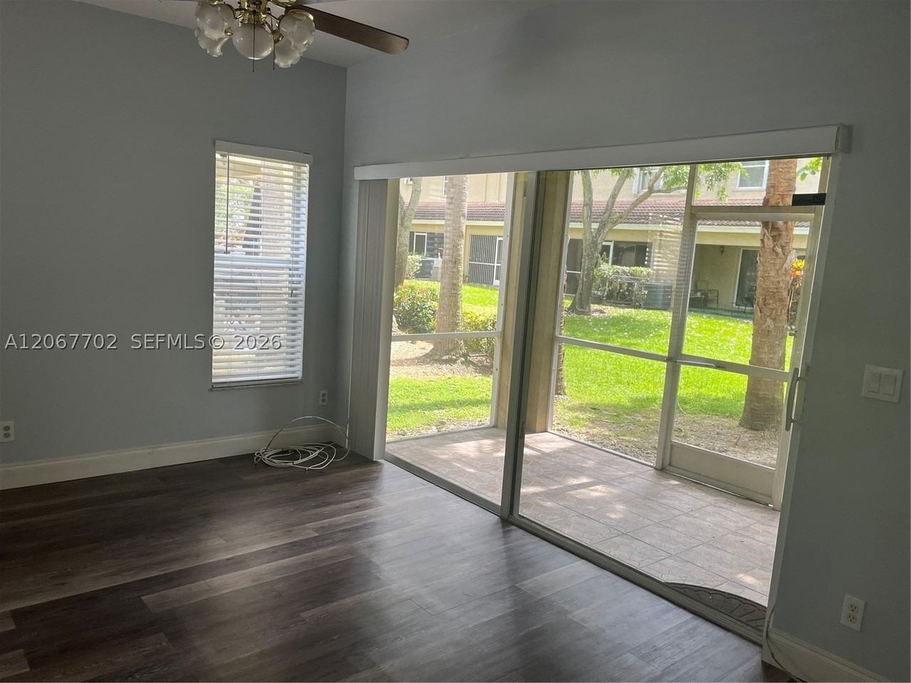 362 Sw 122nd Ave #362 - Photo 5 of 24