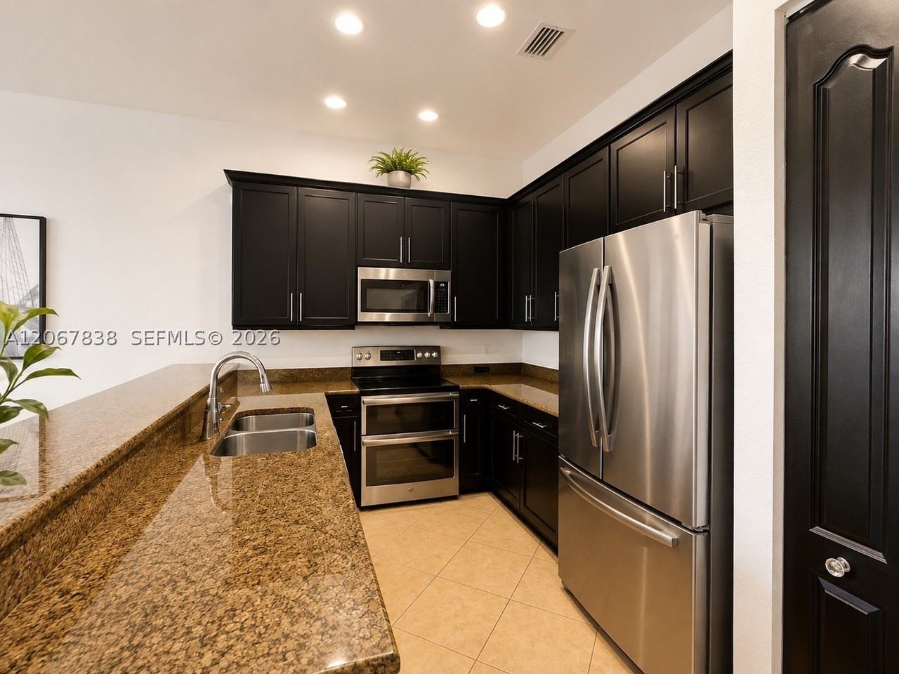 14708 Sw 6th St #14708 - Photo 3 of 27