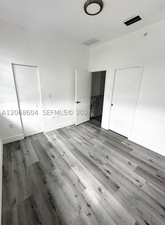 19177 Nw 37th Ave - Photo 6 of 13