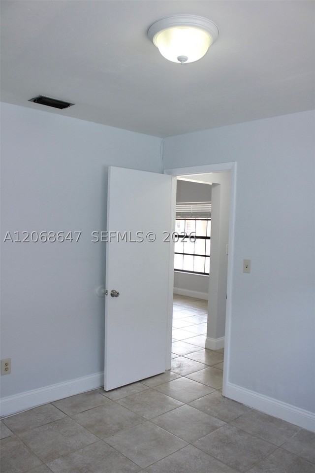 2728 W 74th St #2728 - Photo 6 of 14