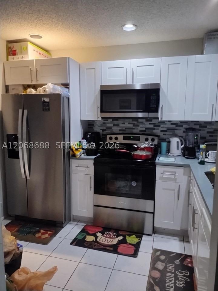 9218 Nw 1st St #202 - Photo 7 of 10