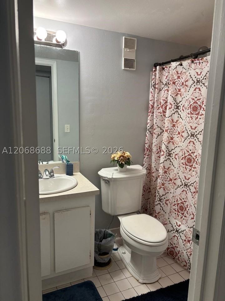 9218 Nw 1st St #202 - Photo 4 of 10