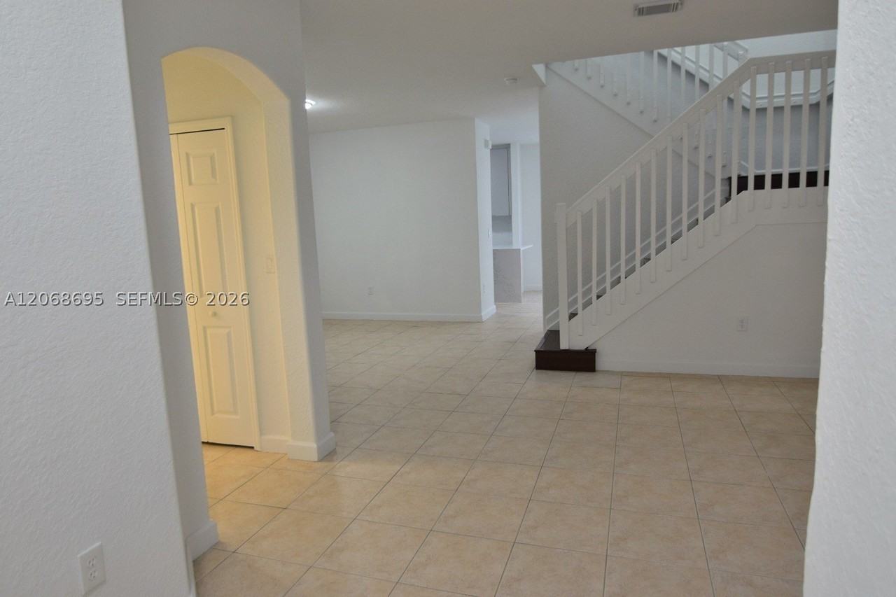 7855 Nw 110th Ave #7855 - Photo 6 of 33