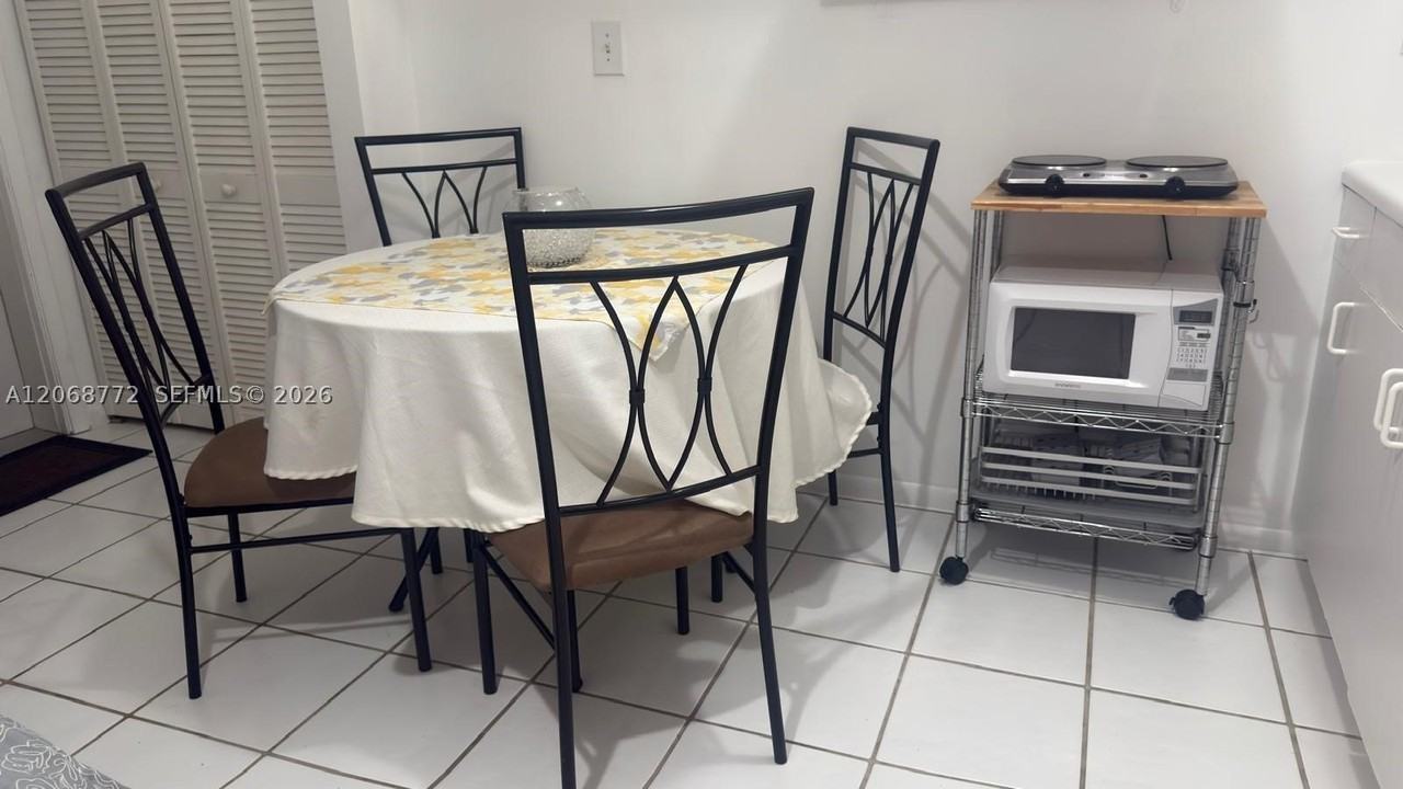 12945 Sw 116th St #12945 - Photo 4 of 17