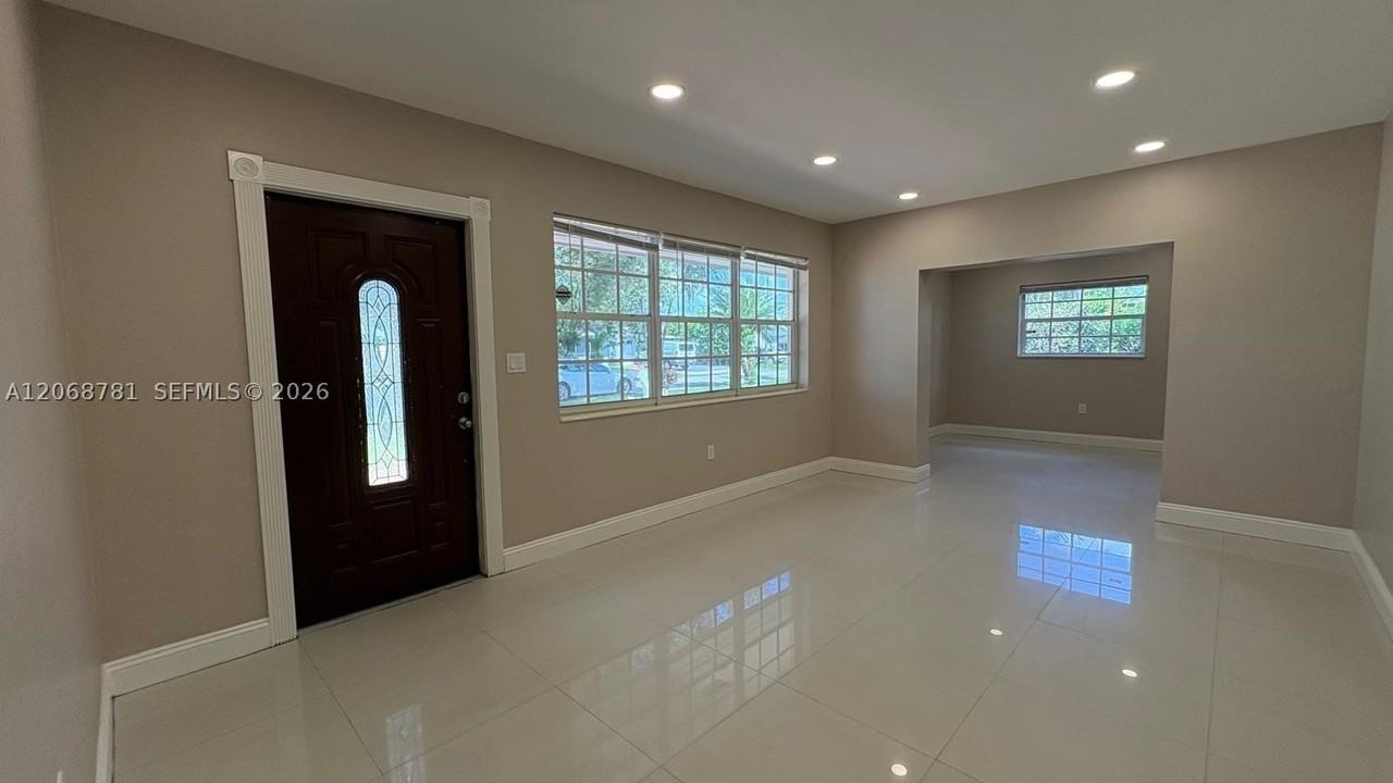 251 N 68th Ter #251 - Photo 3 of 24