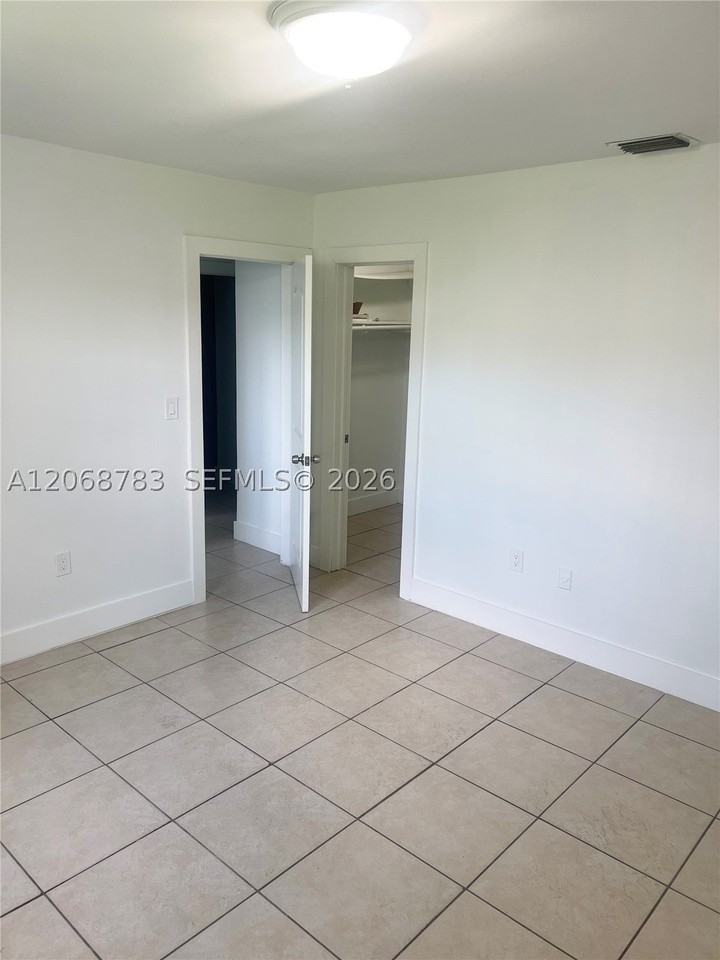 1244 Nw 32nd Pl #1244 - Photo 6 of 13