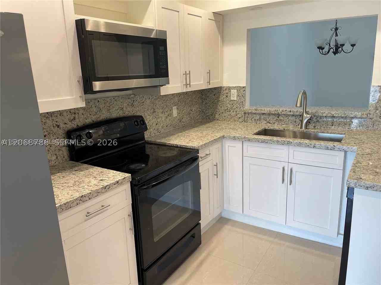 4157 Sw 85th Ave #3 - Photo 5 of 18
