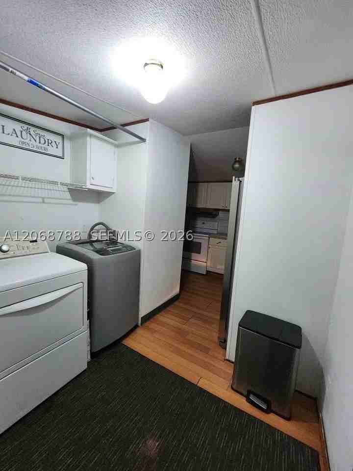 5864 Cartier Rd #H - Photo 6 of 28
