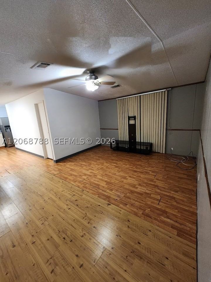 5864 Cartier Rd #H - Photo 7 of 28