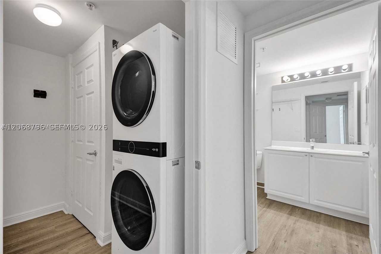 888 S Douglas Rd #304 - Photo 5 of 13