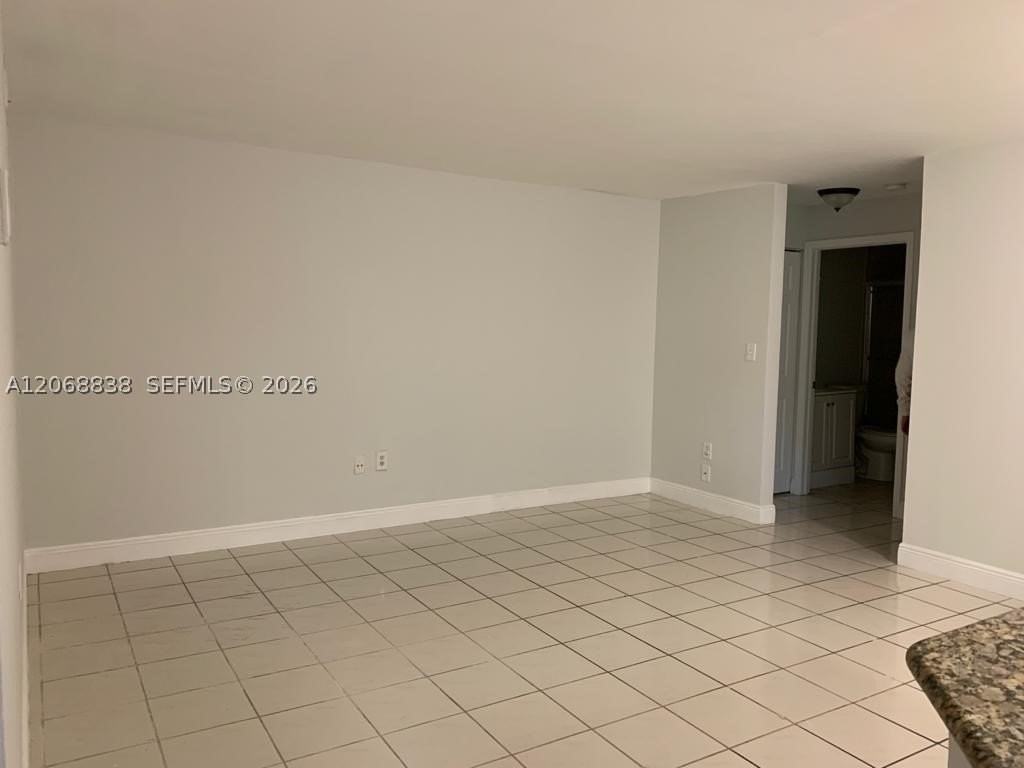 12447 Nw 7th St - Photo 7 of 23