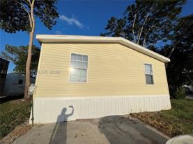 22992 Tradewind Rd #H - Photo 1 of 1