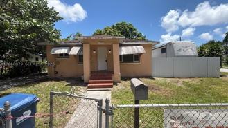 7305 Nw 17th Ct - Photo 1 of 1