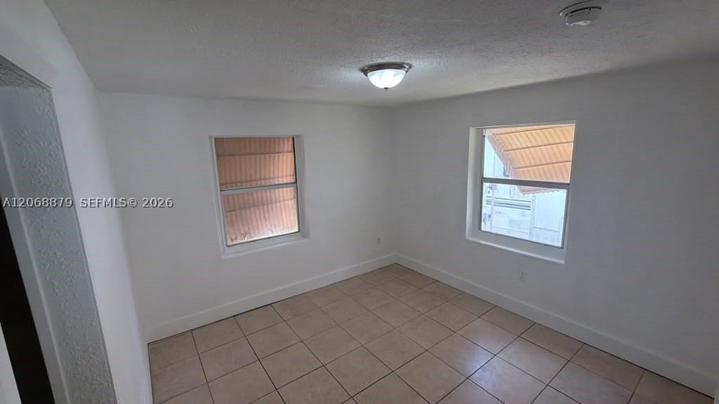 7305 Nw 17th Ct - Photo 5 of 6