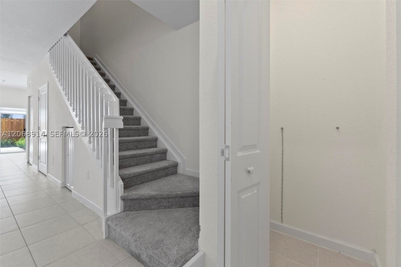 2634 Se 29th St #2634 - Photo 7 of 42