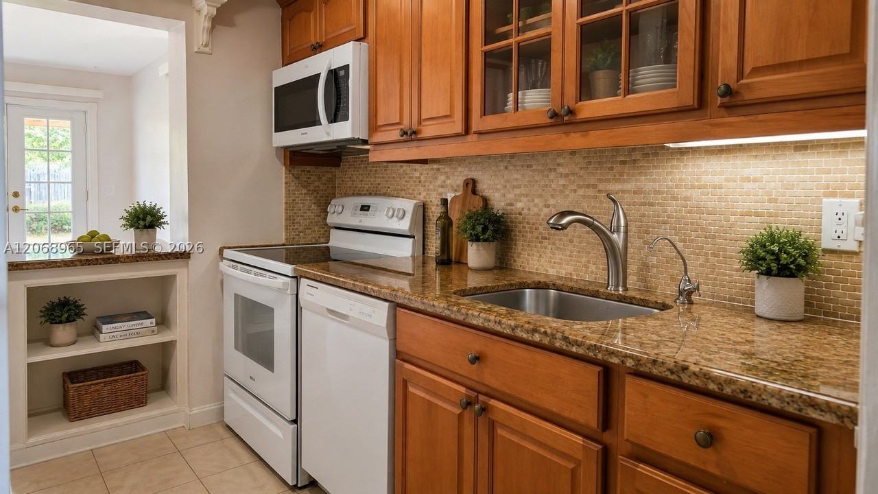 3375 Sw 72nd Ct - Photo 3 of 13