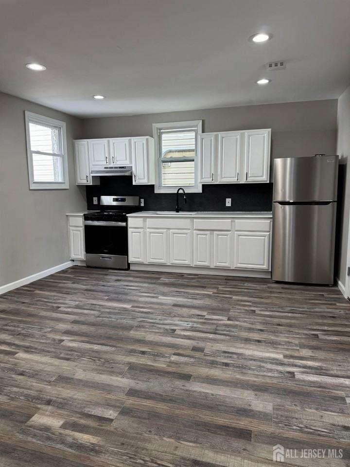 443 Fulton St #2 - Photo 2 of 9