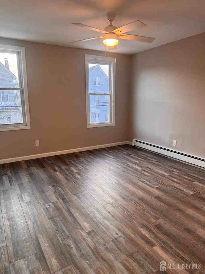 443 Fulton St #2 - Photo 5 of 9