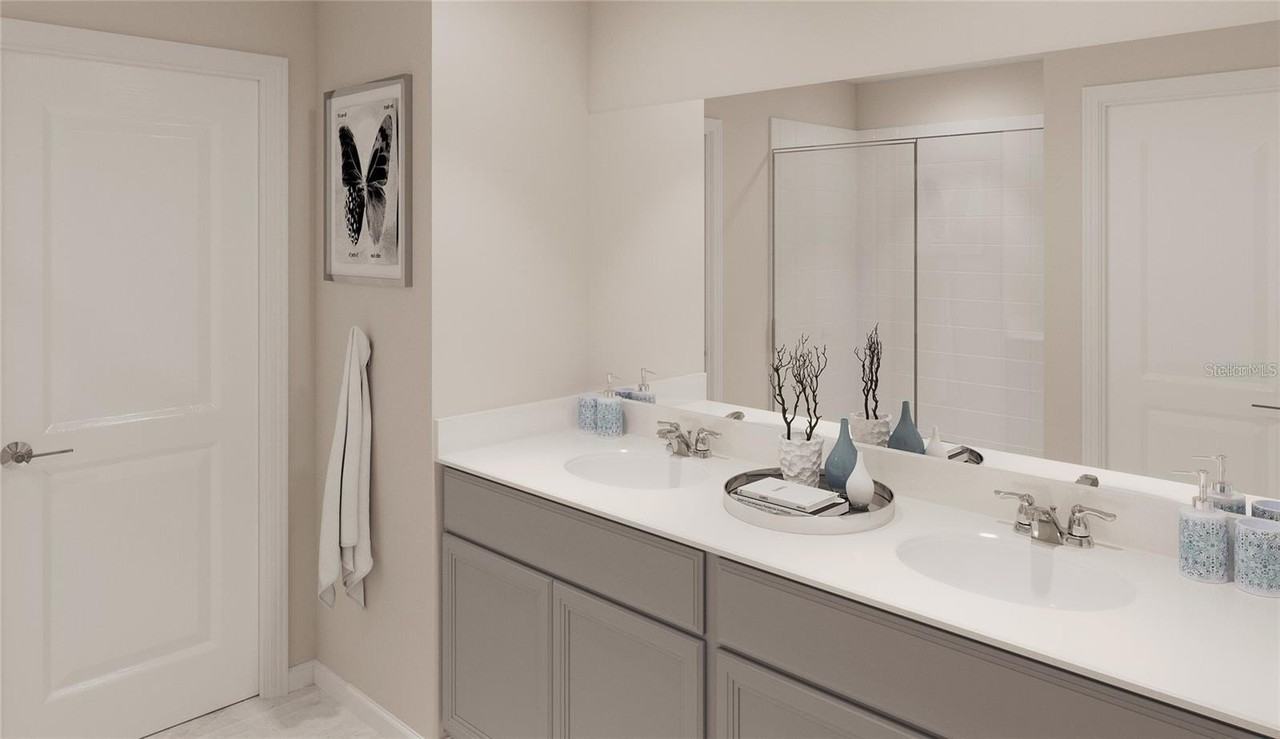 33609 Sky Blossom Cir - Photo 2 of 4