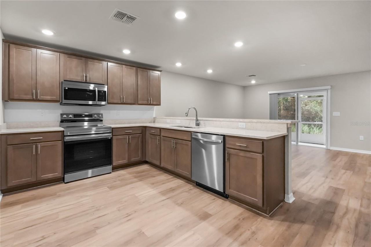 2726 Idyll Lakes Cir - Photo 5 of 23