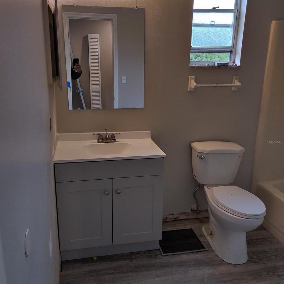 722 W Columbia Ave #722 - Photo 3 of 7