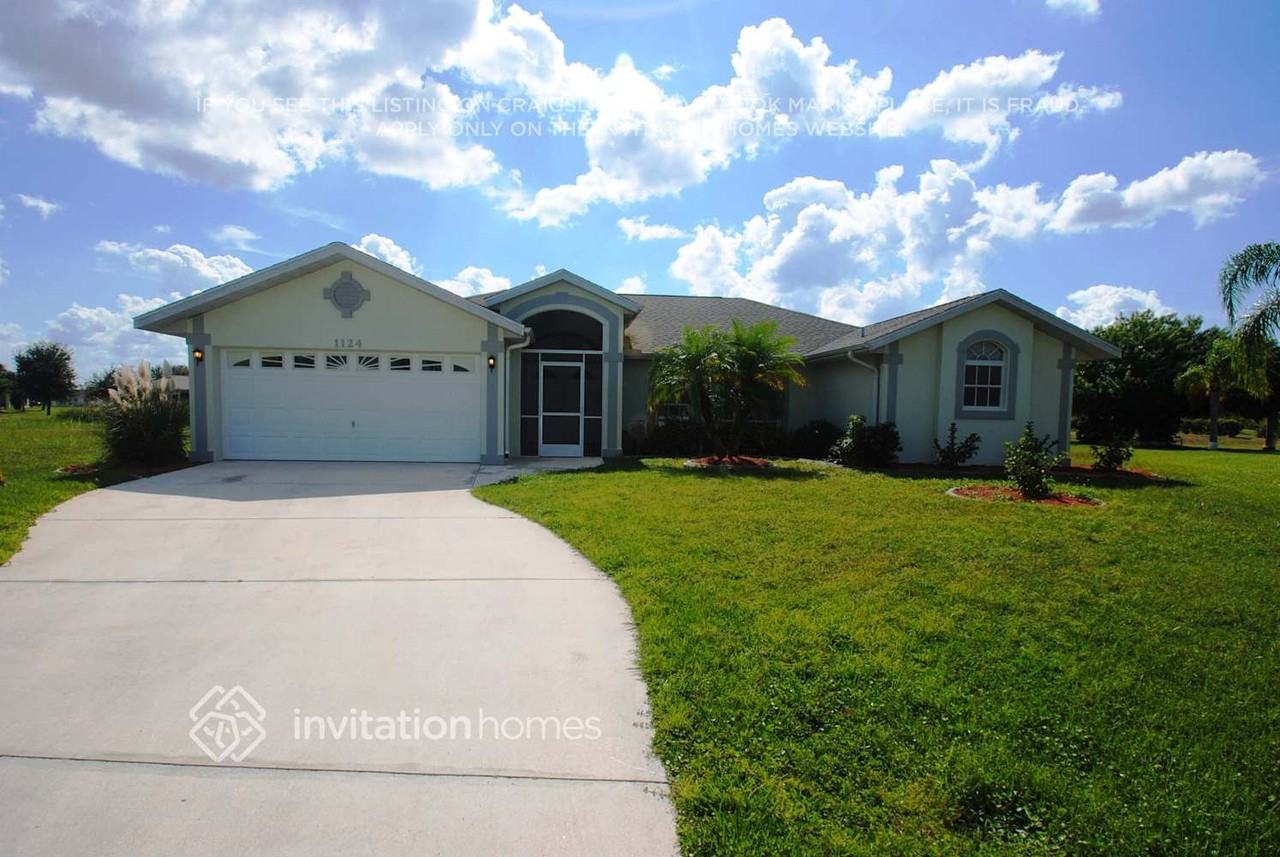 1124 Fergus Ln