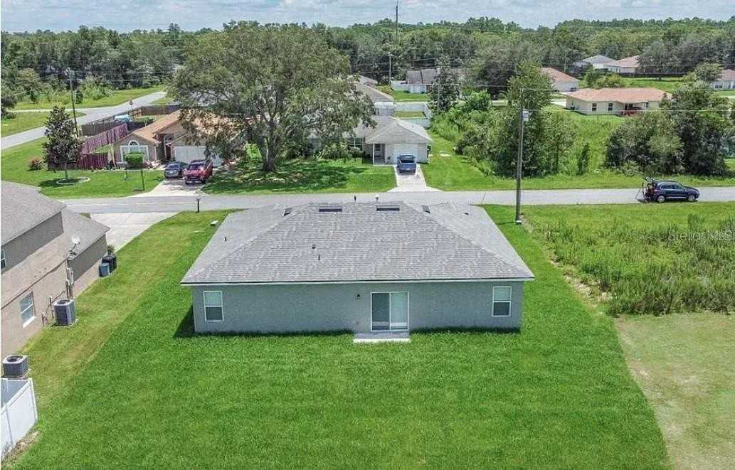 4033 Sw 139th Street Rd - Photo 6 of 12