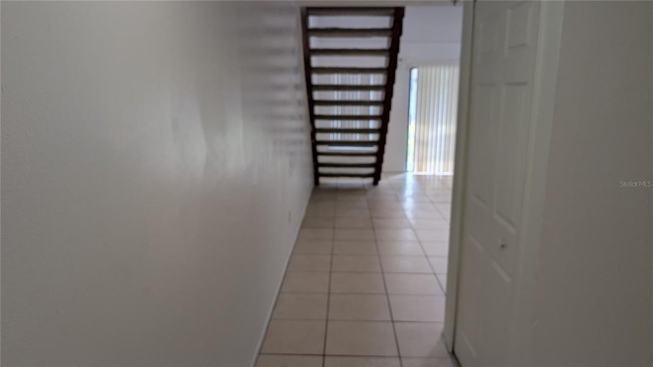 2702 Tally Ho Ave - Photo 2 of 10