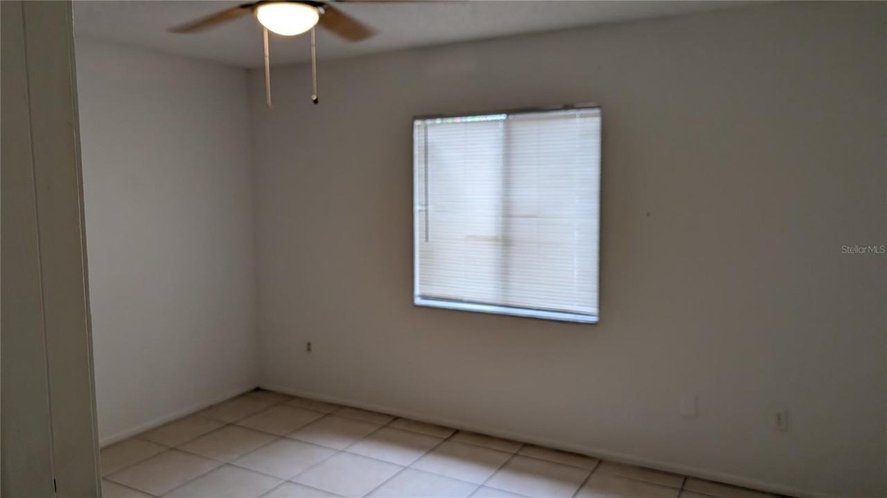 2702 Tally Ho Ave - Photo 3 of 10