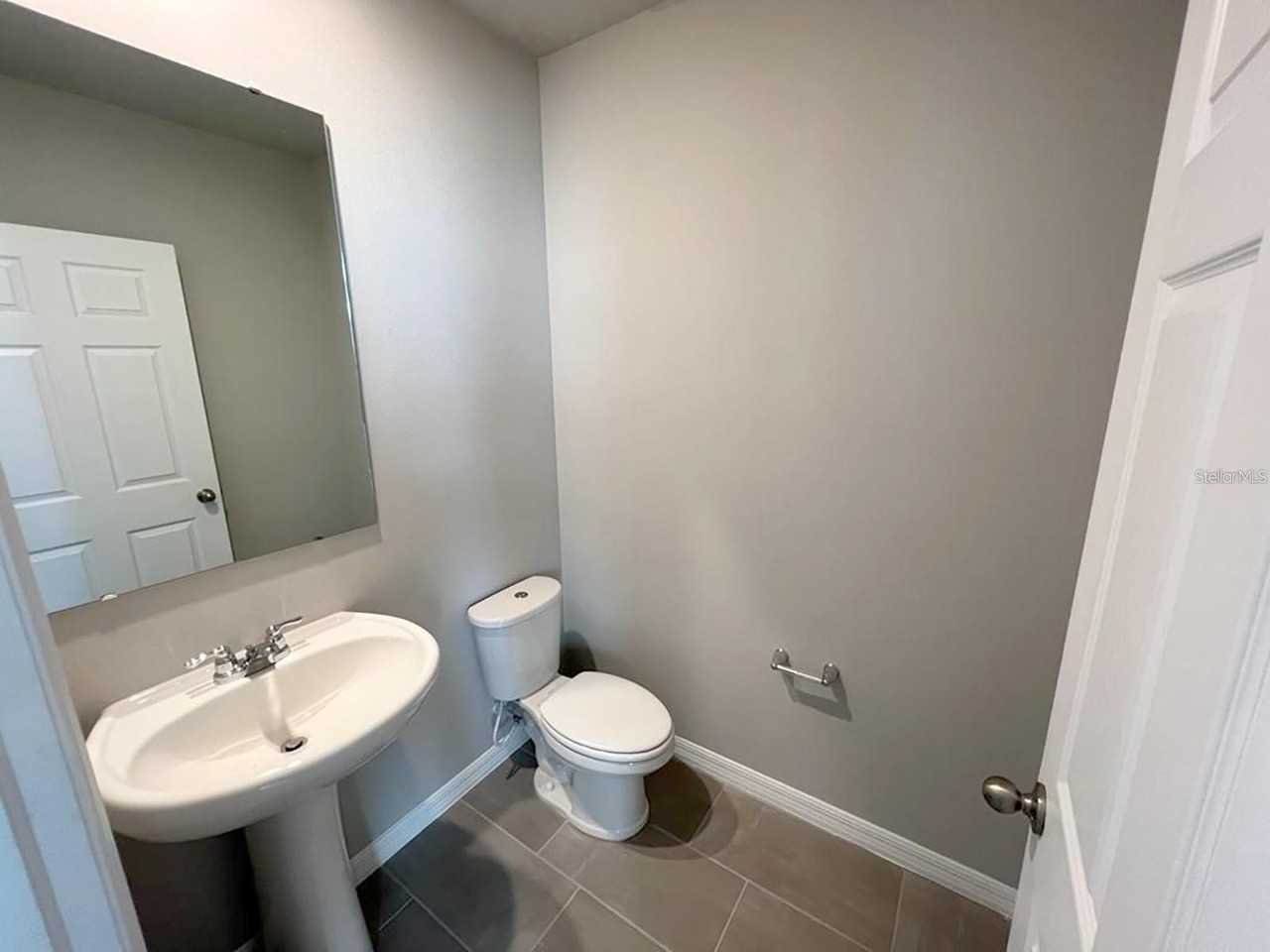 820 Rivers Crossing St - Photo 4 of 23