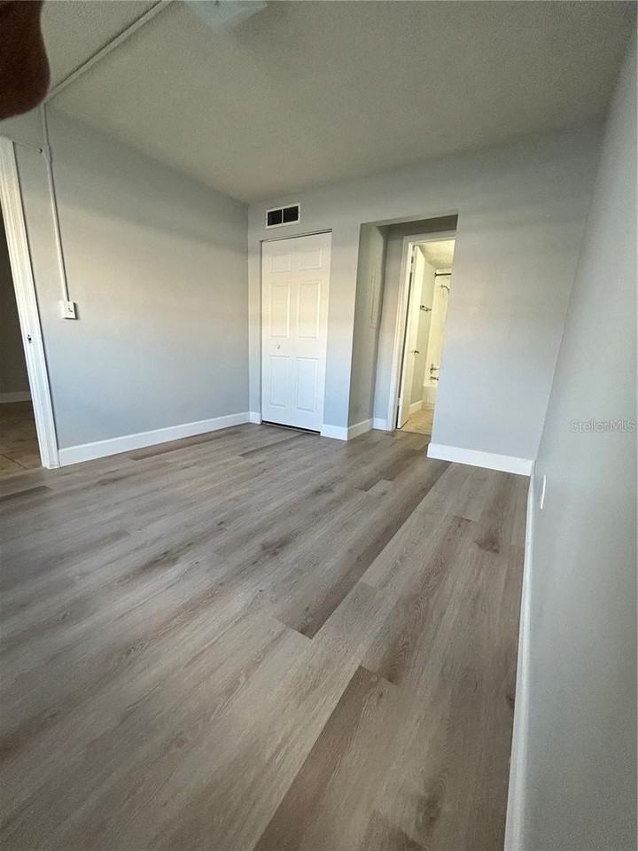 946 Lake Destiny Rd #D - Photo 7 of 19