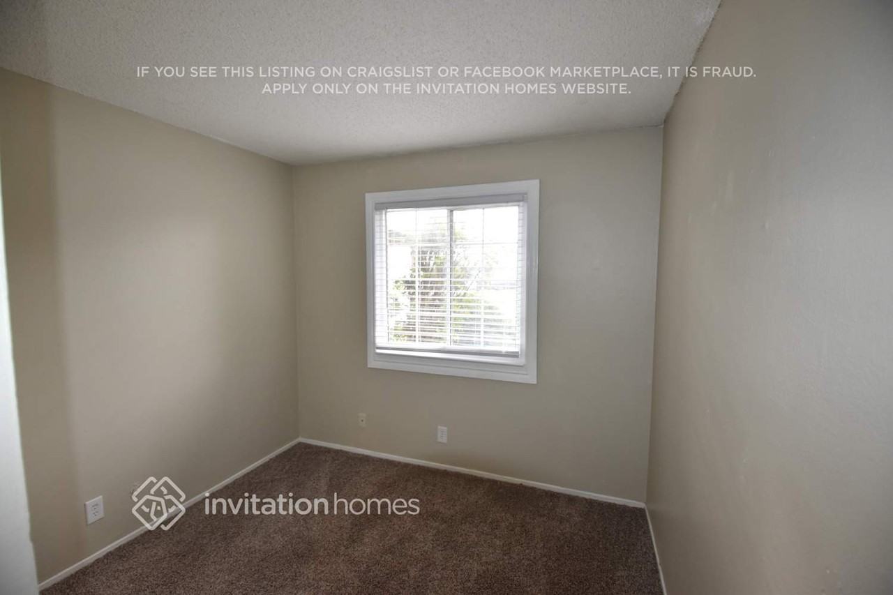 2365 La Loma Dr - Photo 6 of 14