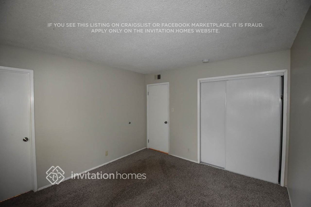 2365 La Loma Dr - Photo 7 of 14