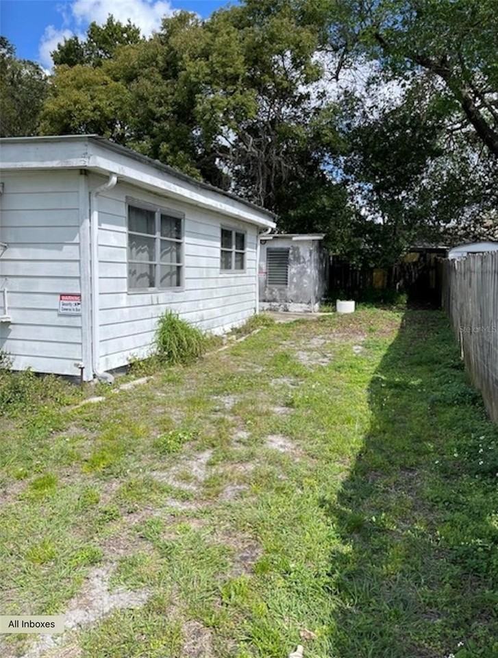 9736 Warrick St - Photo 2 of 17
