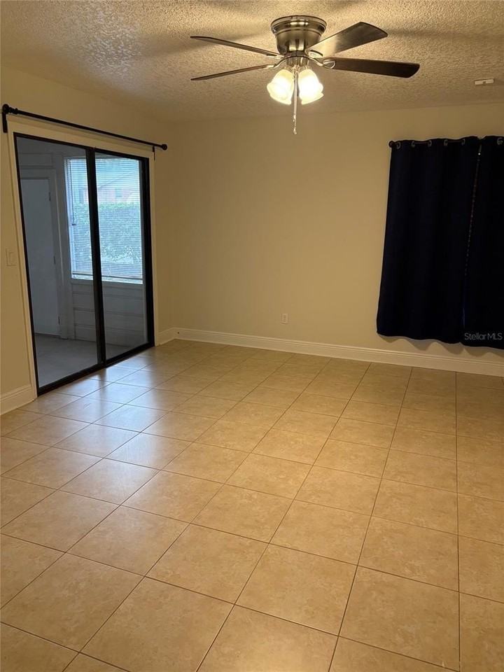 2526 Tahoe Cir #2526 - Photo 3 of 24