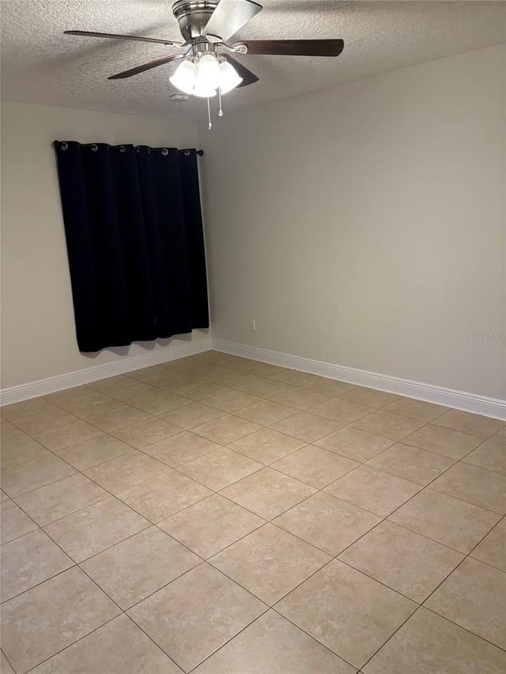 2526 Tahoe Cir #2526 - Photo 4 of 24
