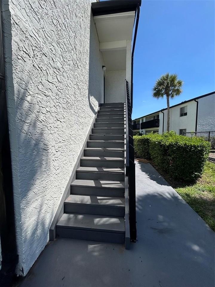 4405 S Semoran Blvd #8 - Photo 2 of 16