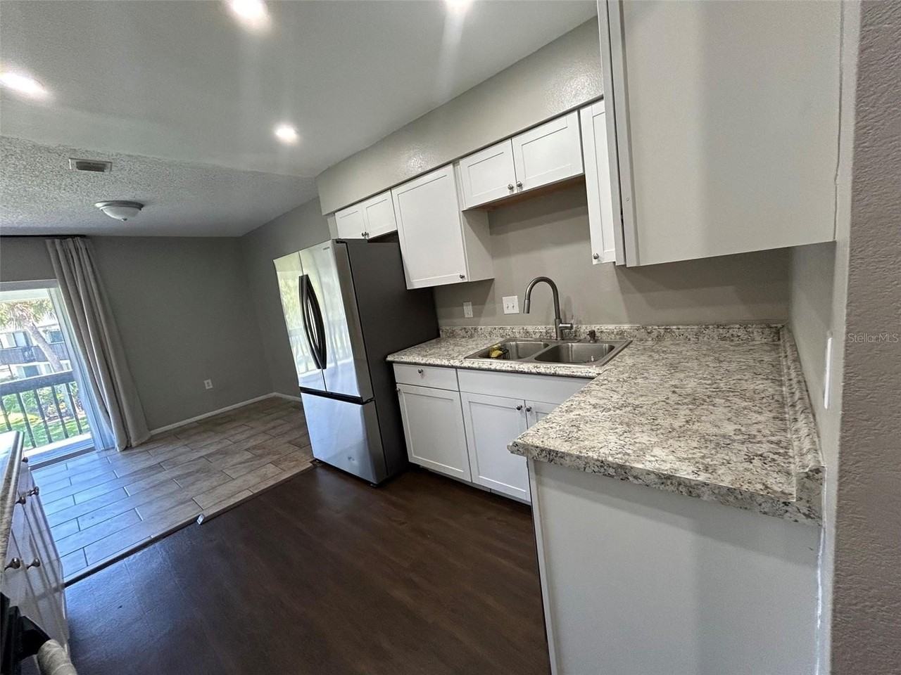 4405 S Semoran Blvd #8 - Photo 4 of 16