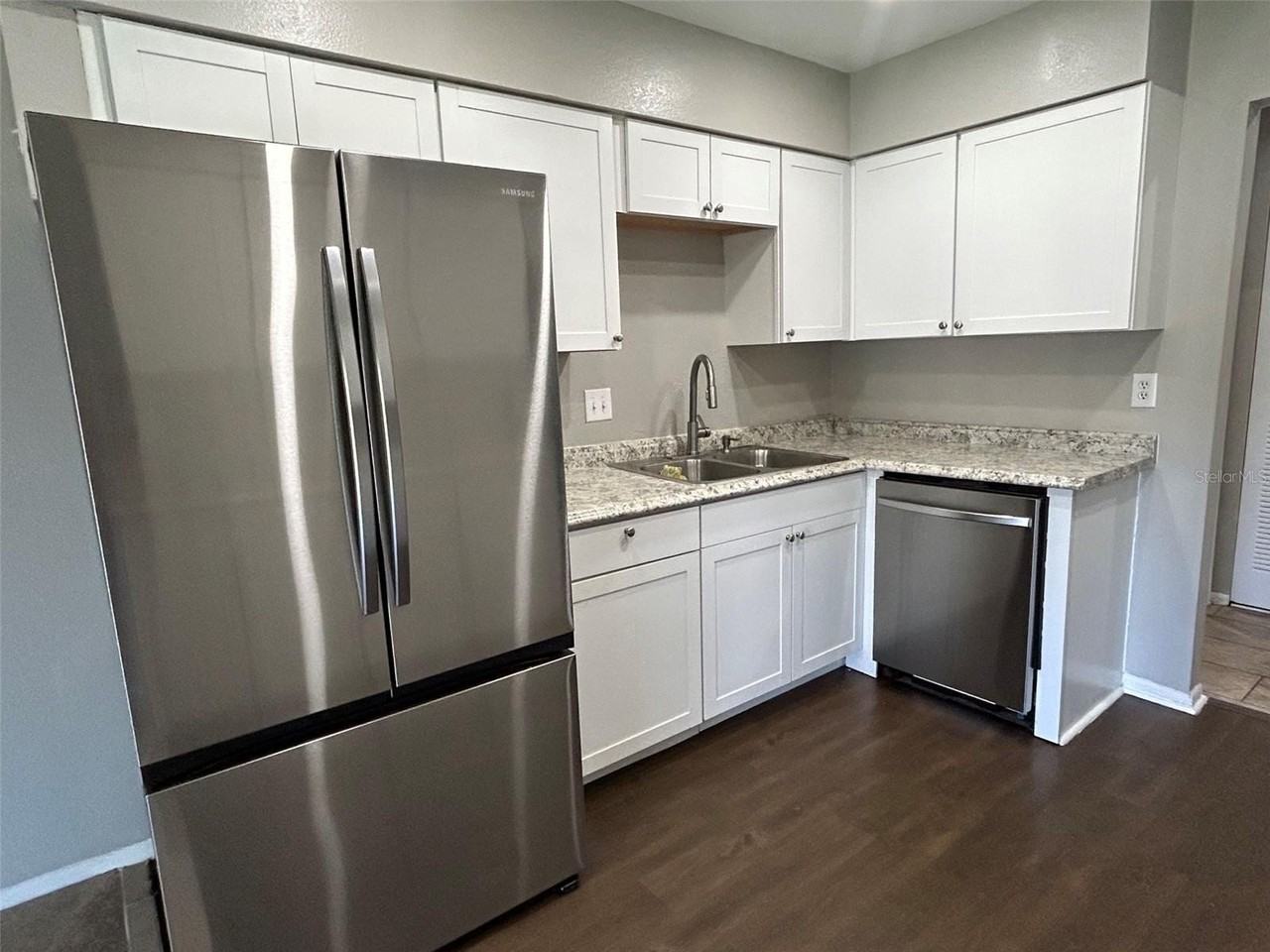 4405 S Semoran Blvd #8 - Photo 5 of 16