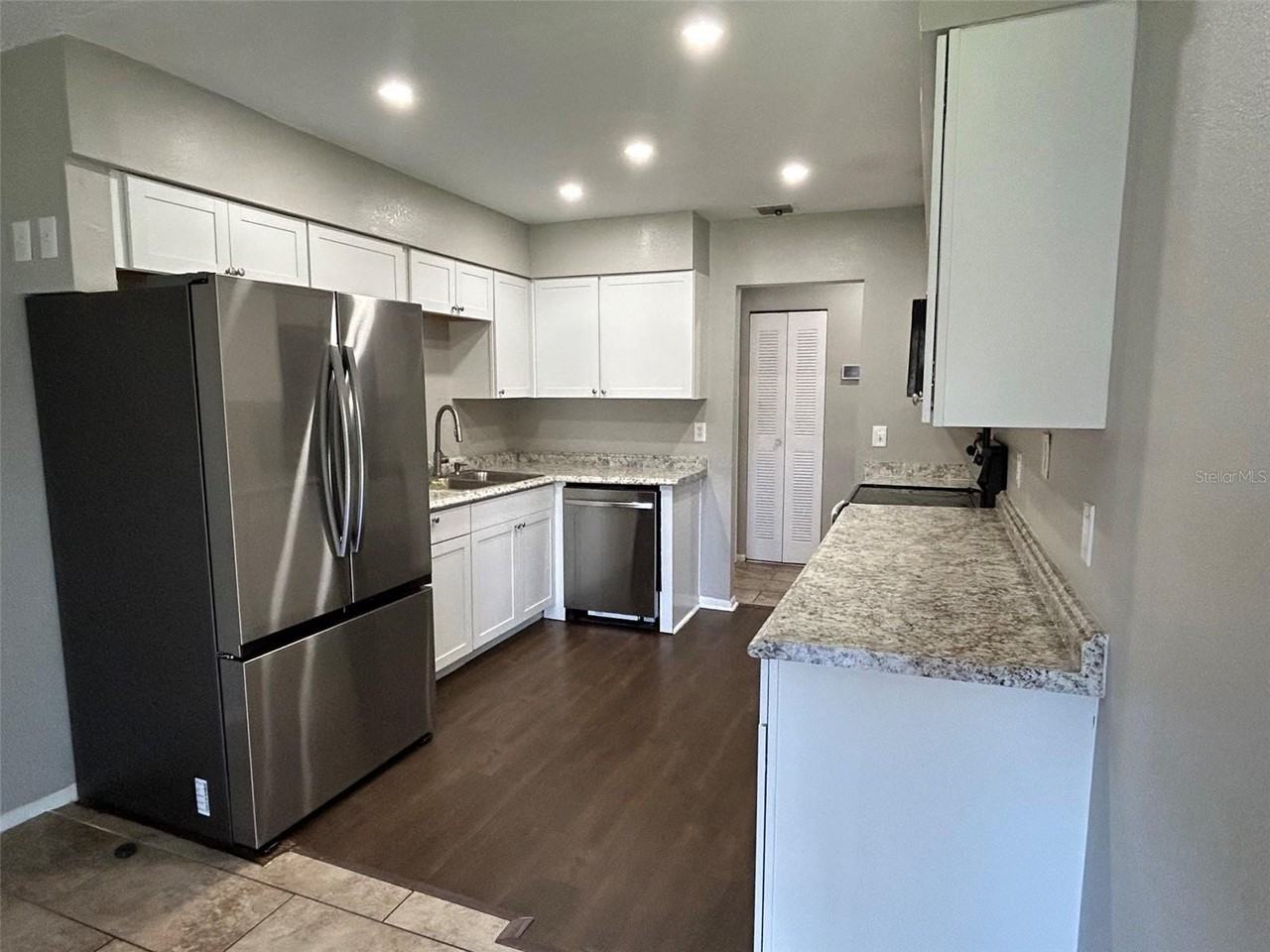 4405 S Semoran Blvd #8 - Photo 7 of 16
