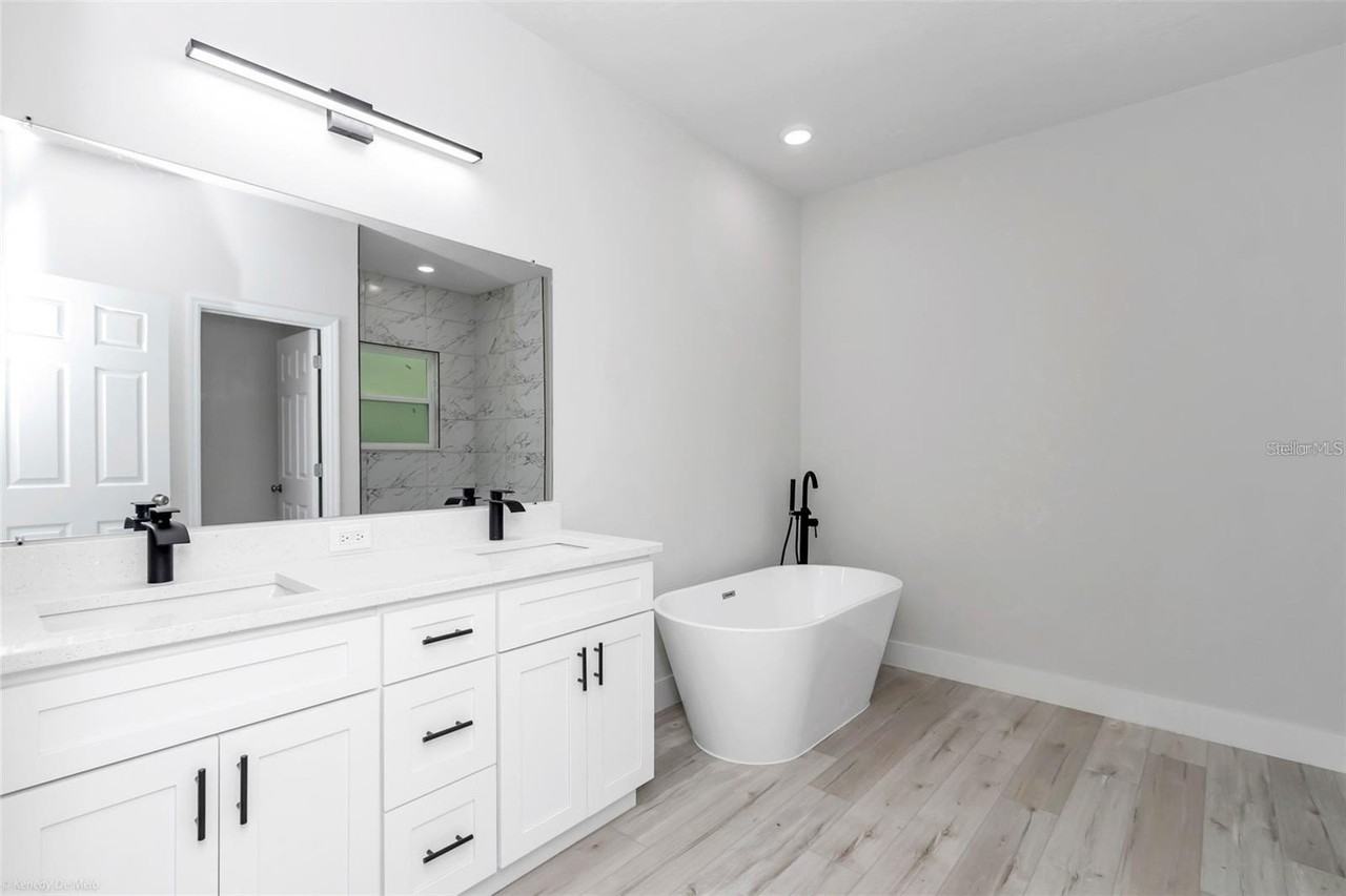 3398 Sw 165th Loop - Photo 4 of 40
