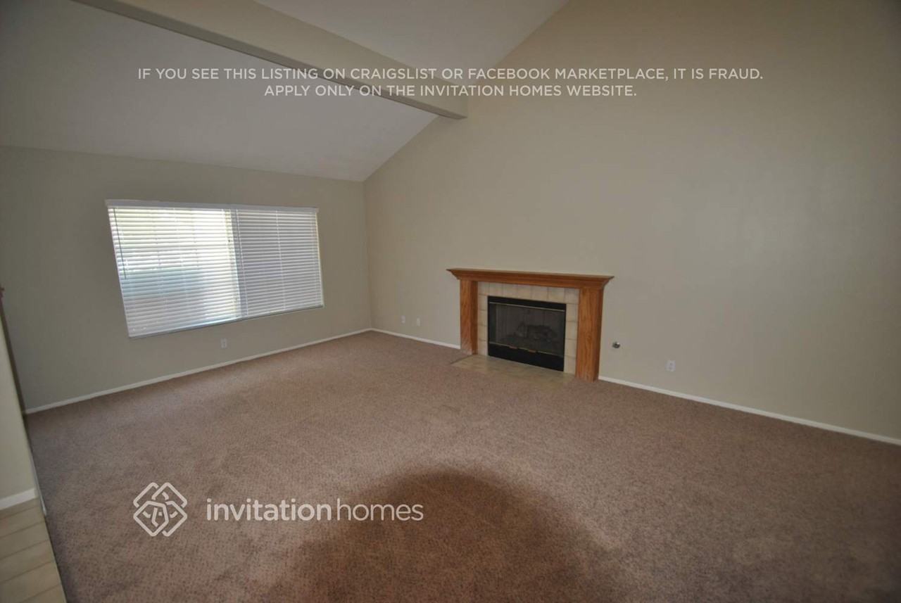 41314 Elsdale Pl - Photo 2 of 15