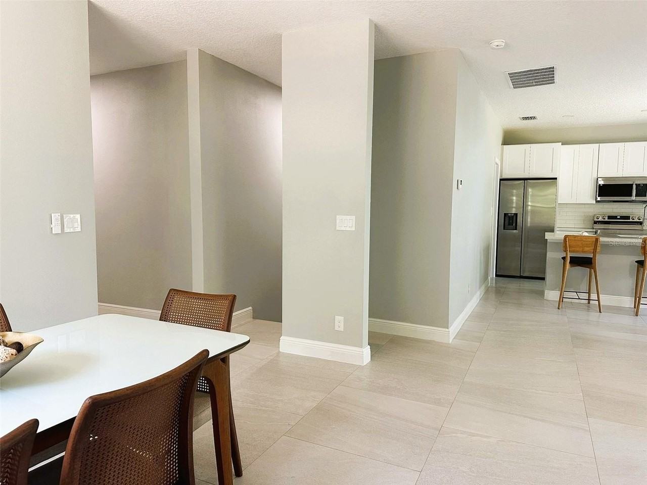 358 Cherokee Ave - Photo 4 of 50