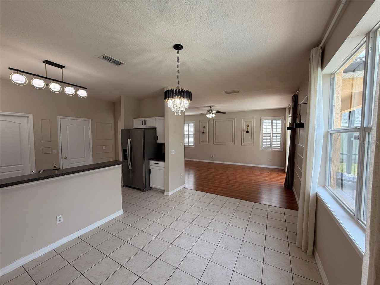 260 Blue Jay Way - Photo 4 of 19