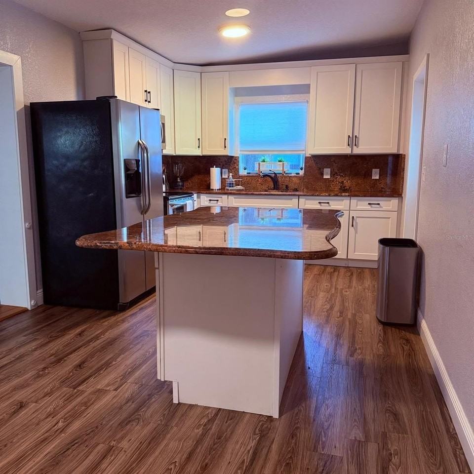 2940 Lake Margaret Dr - Photo 4 of 15
