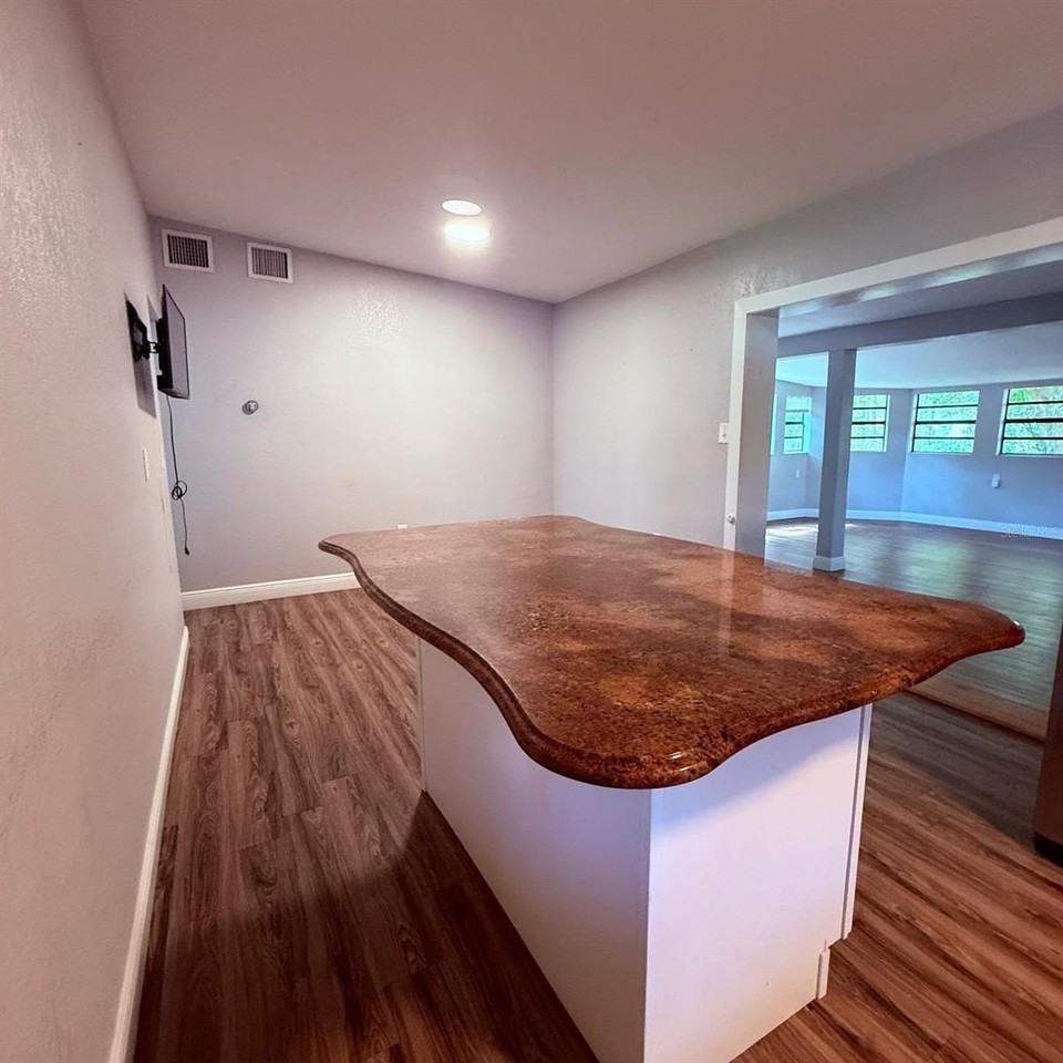 2940 Lake Margaret Dr - Photo 5 of 15